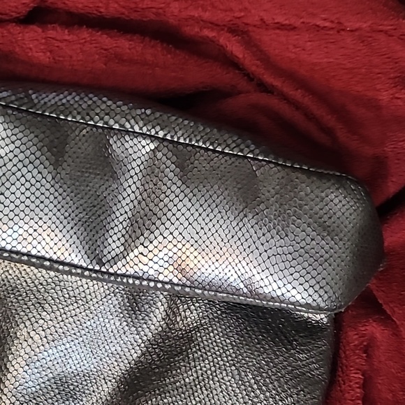 Michael Kors Skorpios Bag - Picture 4 of 11